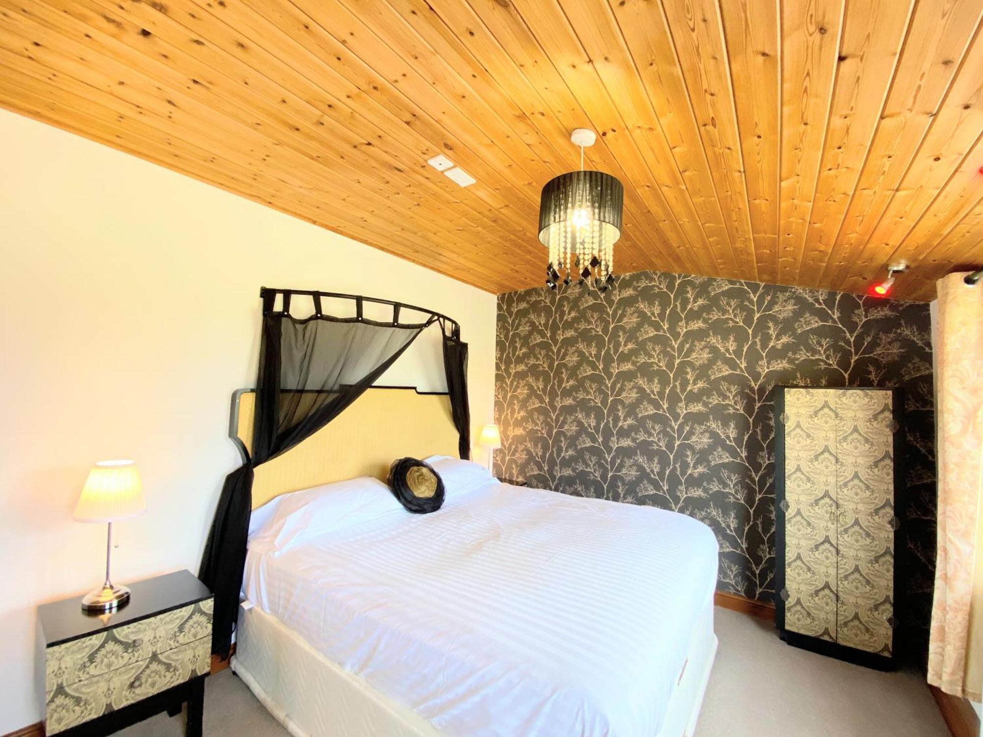 Вилла Torridon 12 With Private Hot Tub - Fife - Loch Leven - Lomond Hills Kelty Экстерьер фото